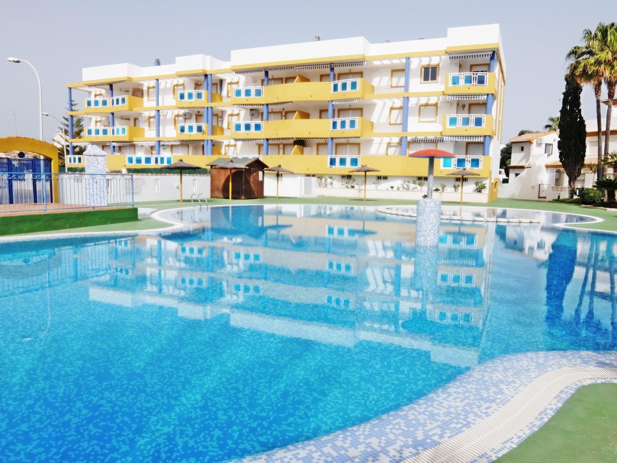 Apartamento Familiar Junto A La Playa De San Fernando - Oliva Esterno foto