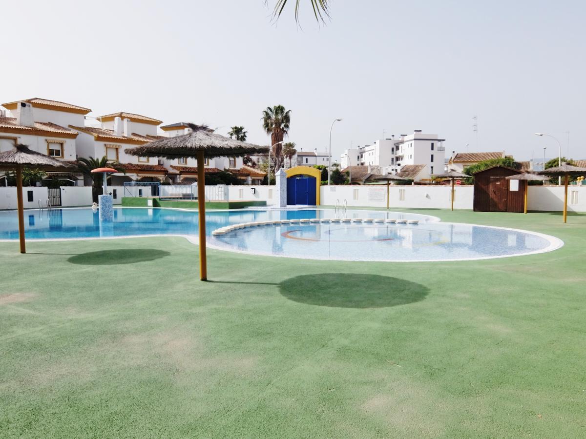 Apartamento Familiar Junto A La Playa De San Fernando - Oliva Esterno foto