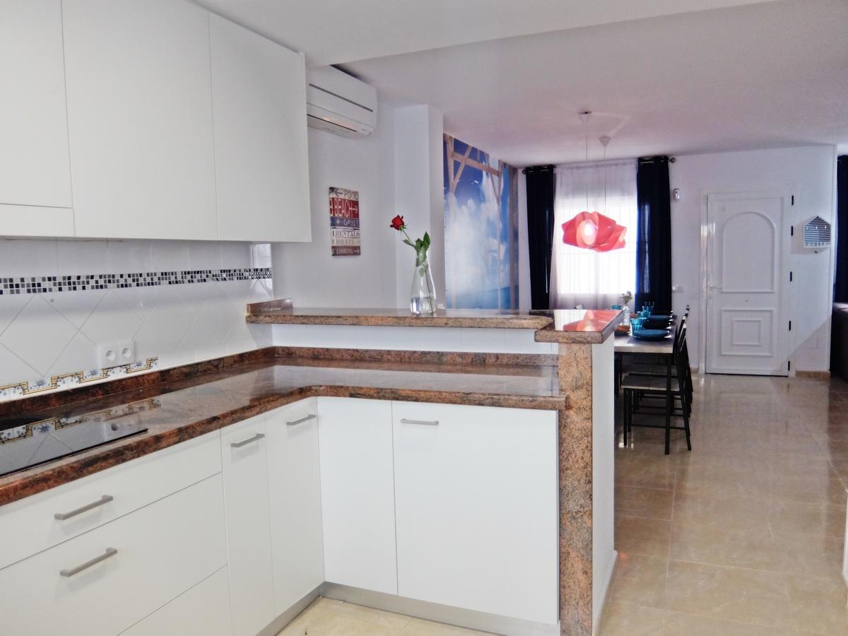 Apartamento Familiar Junto A La Playa De San Fernando - Oliva Esterno foto