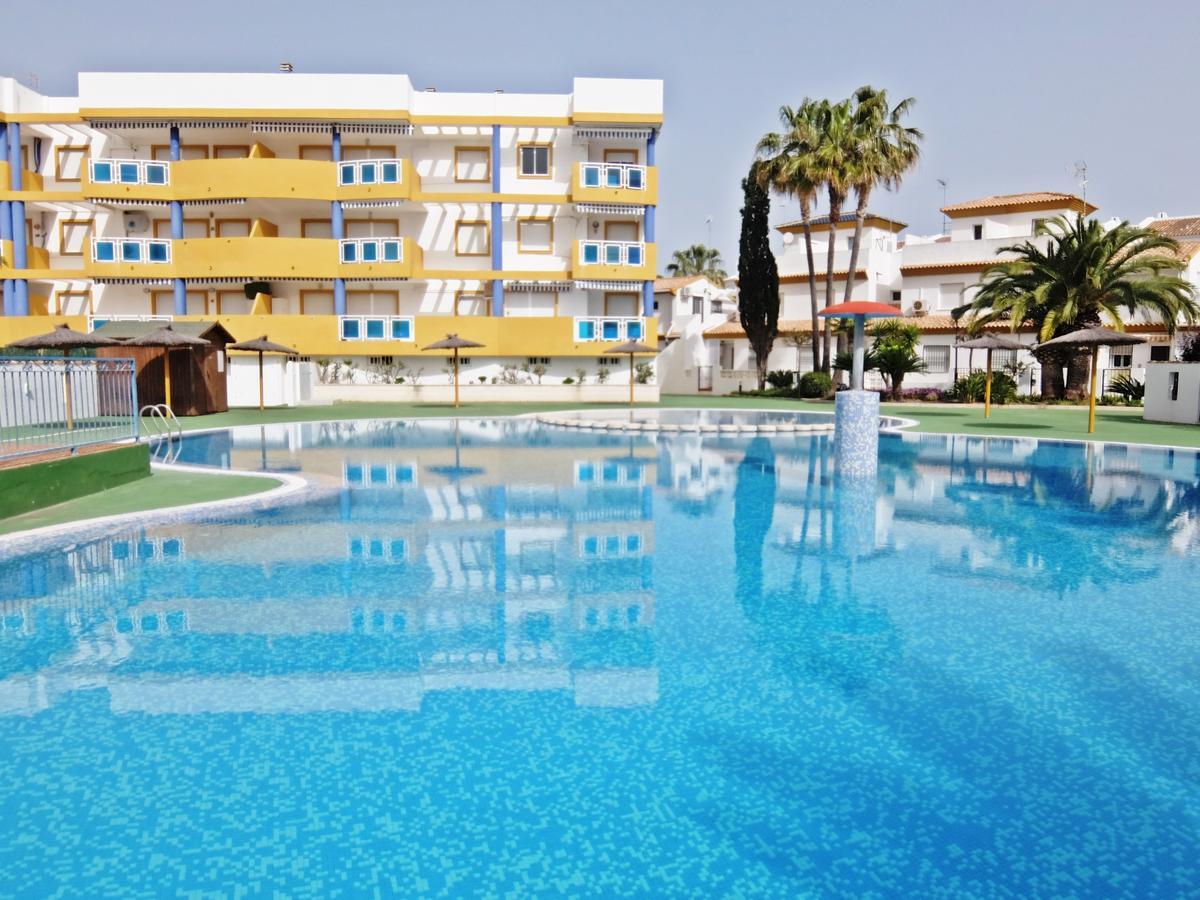 Apartamento Familiar Junto A La Playa De San Fernando - Oliva Esterno foto